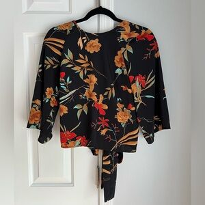 Floral blouse with tie-back